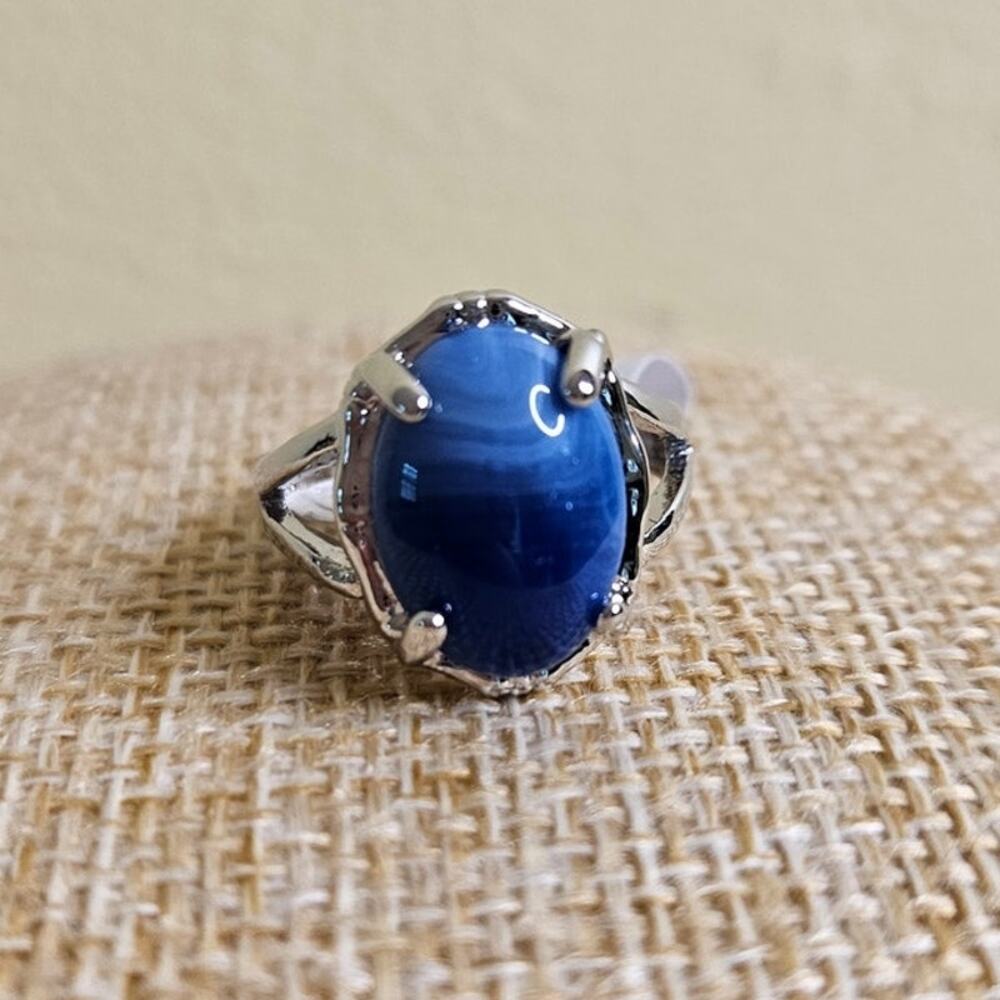 Boutique Boho Style Faux Ocean Blue Stone in Silver-Tone Mixed Metal Ring Size 8